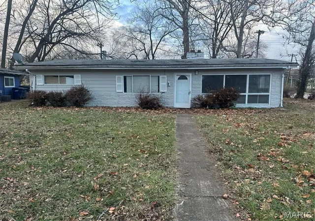 Single family home for sale at 1101 Haley Ave, Saint Louis, MO 63121 | MLS# MIS25000493 | Listing updated on 2026-04-09