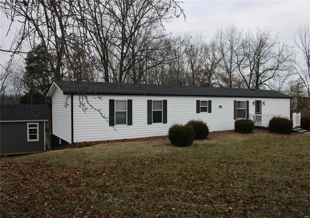 Photo 4 of Single Family Residence at 12769 Monroe Road 643, Santa Fe, MO 65282 | MLS# MIS25000569 | | Sold on 2025-03-31