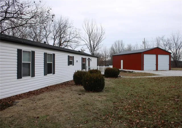 Photo 5 of Single Family Residence at 12769 Monroe Road 643, Santa Fe, MO 65282 | MLS# MIS25000569 | | Sold on 2025-03-31