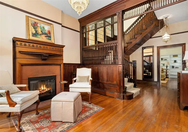 Photo 3 of Single Family Residence at 4617 Westminster Pl, Saint Louis, MO 63108 | MLS# MIS25000583 | | Sold on 2025-05-22