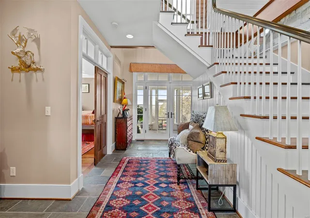 Photo 4 of Single Family Residence at 505 Neighborhood Rd, New Haven, MO 63068 | MLS# MIS25000641 | | Sold on 2025-05-30