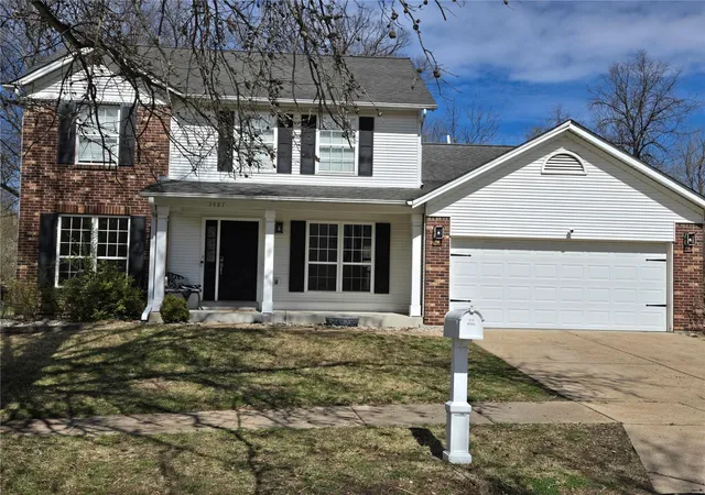 Single Family Residence at 3487 Summerlyn Dr, Saint Louis, MO 63129 | MLS# MIS25000656 | | Sold on 2025-04-24