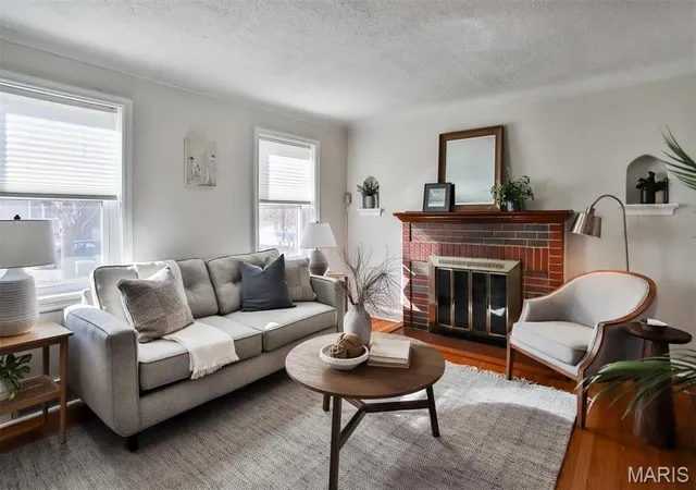 Photo 3 of Single Family Residence at 5731 Pernod Ave, Saint Louis, MO 63139 | MLS# MIS25000726 | | Sold on 2025-04-18