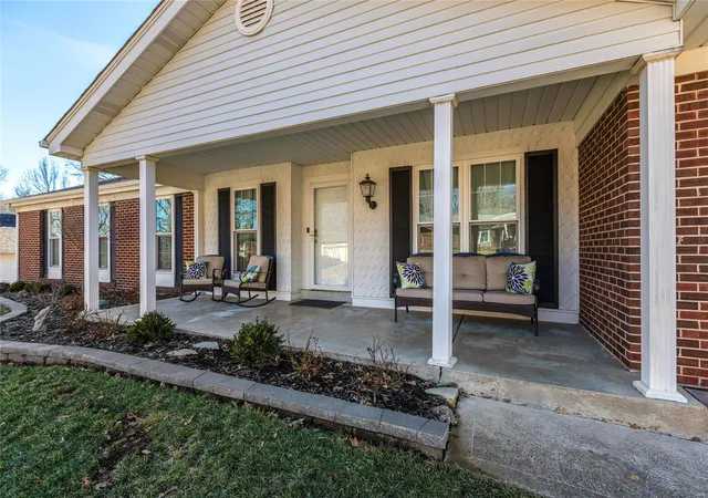 Photo 1 of Single Family Residence at 13270 Greenbough Dr, Saint Louis, MO 63146 | MLS# MIS25000790 |  | Sold on 2025-04-25