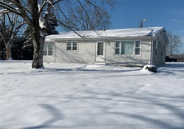 Photo 1 of Farm at 113 Big Bird Rd, Montgomery City, MO 63361 | MLS# MIS25001154 | | Sold on 2025-02-24