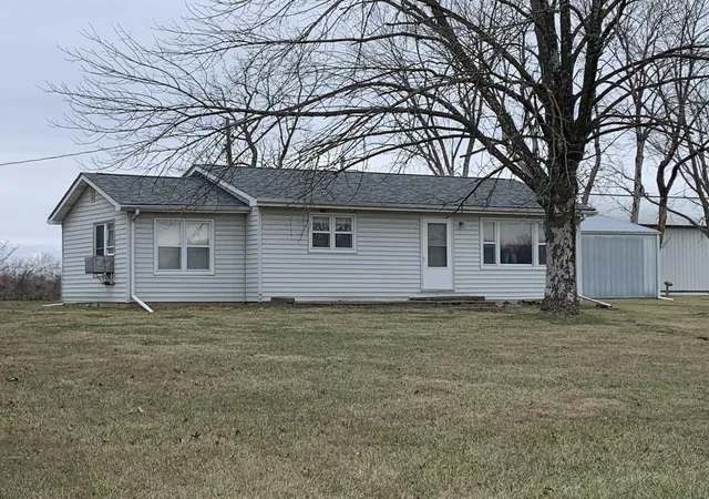 Photo 5 of Farm at 113 Big Bird Rd, Montgomery City, MO 63361 | MLS# MIS25001154 | | Sold on 2025-02-24