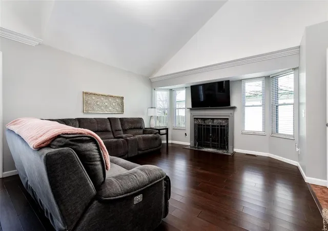 Photo 4 of Single Family Residence at 1493 Brittany Cvs, Saint Charles, MO 63304 | MLS# MIS25001248 |  | Sold on 2025-02-21