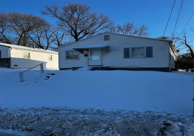 Single Family Residence at 156 Fermo Ave, Saint Louis, MO 63135 | MLS# MIS25001285 | | Sold on 2025-02-14