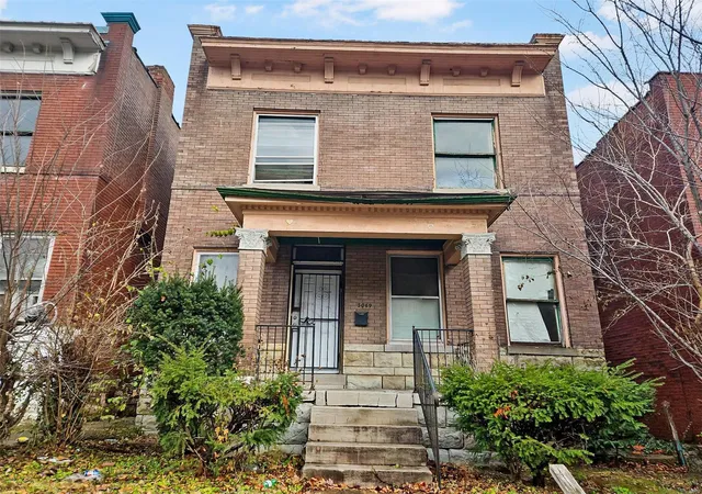 Single Family Residence at 5069 Lotus Ave, Saint Louis, MO 63113 | MLS# MIS25001712 | | Sold on 2025-06-13