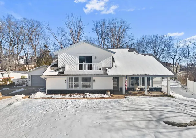 Photo 1 of Single Family Residence at 15 Vicksburg Station, Saint Charles, MO 63303 | MLS# MIS25002194 | | Sold on 2025-02-12