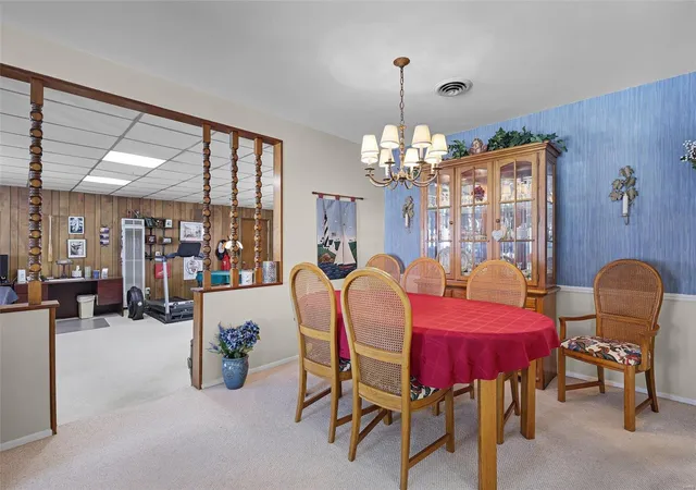 Photo 4 of Single Family Residence at 762 Gradient Dr, Saint Louis, MO 63125 | MLS# MIS25002337 |  | Sold on 2025-02-26