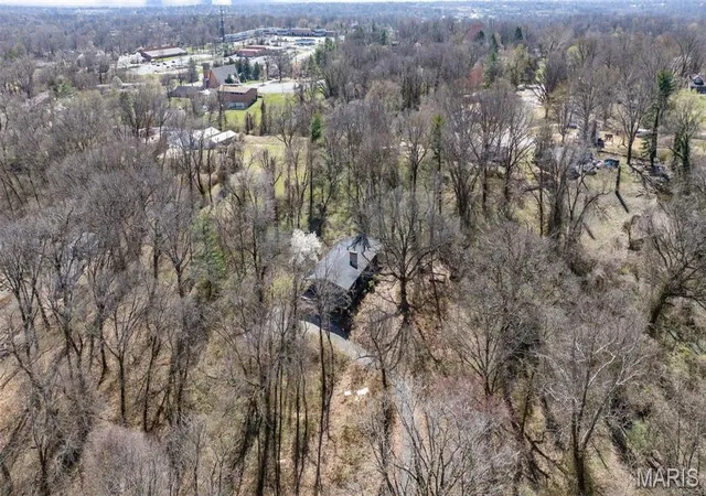 Single family home for sale at 1400 Hudson Rd, Saint Louis, MO 63135 | MLS# MIS25002551 | Listing updated on 2026-02-13