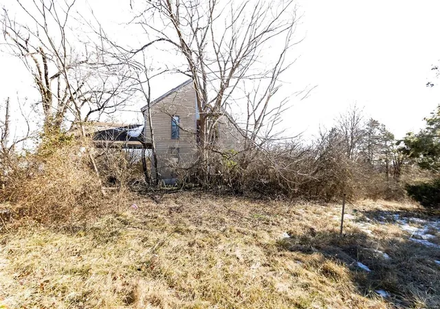 Single Family Residence at 256 E Charles St, Saint James, MO 65559 | MLS# MIS25003106 | | Sold on 2025-03-24