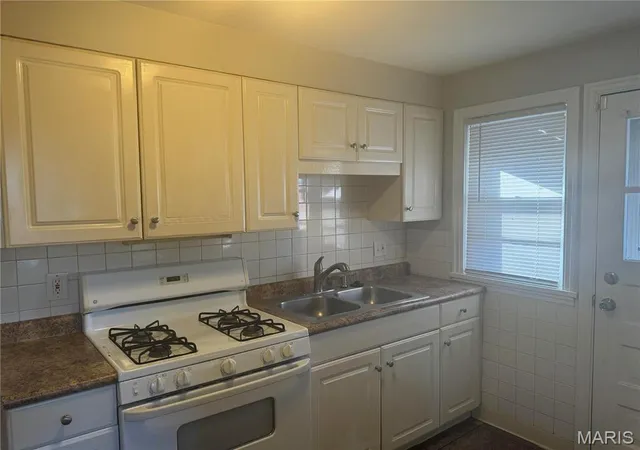 Photo 3 of Single Family Residence at 9100 Gedde Ave, Saint Louis, MO 63134 | MLS# MIS25003189 | | Sold on 2025-09-05