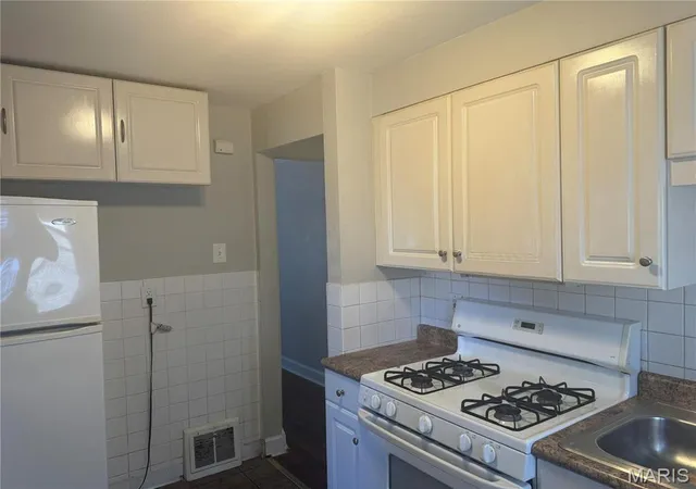 Photo 4 of Single Family Residence at 9100 Gedde Ave, Saint Louis, MO 63134 | MLS# MIS25003189 | | Sold on 2025-09-05