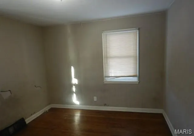 Photo 2 of Single Family Residence at 5613 Statler Ave, Saint Louis, MO 63136 | MLS# MIS25003350 |  | Sold on 2025-07-31