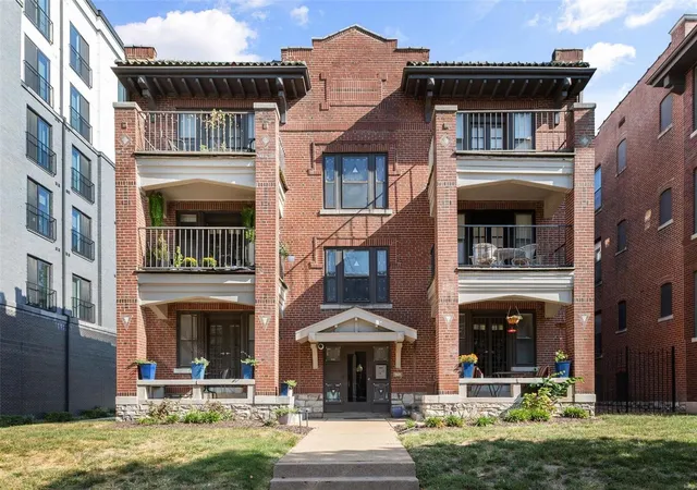 Condo for sale at 5631 Pershing Ave #11, Saint Louis, MO 63112 | MLS# MIS25003523 | Listing updated on 2025-08-14