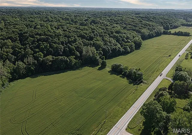 Photo 3 of Sale Pending at 18604 St Albans Rd, Glencoe, MO 63038 | MLS# MIS25003531 | Listing updated on 2026-07-23