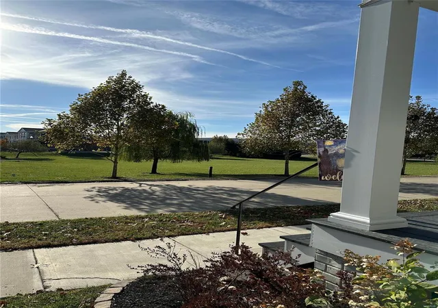 Photo 3 of Single Family Residence at 5020 Starry Night Ln, Saint Charles, MO 63301 | MLS# MIS25003616 | | Sold on 2025-05-29