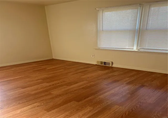 Photo 4 of Single Family Residence at 4026 Belfore Dr, Saint Louis, MO 63121 | MLS# MIS25003710 |  | Sold on 2025-02-21
