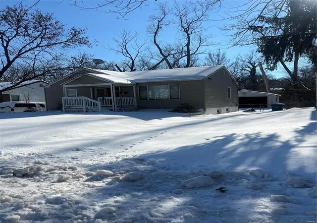 Photo 1 of Single Family Residence at 8520 Kathlyn Dr, Saint Louis, MO 63134 | MLS# MIS25003750 |  | Sold on 2025-02-24