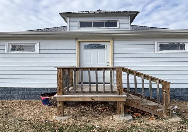 Photo 5 of Single Family Residence at 602 Boulware Brown Blvd, Perry, MO 63462 | MLS# MIS25004033 | | Sold on 2025-05-16