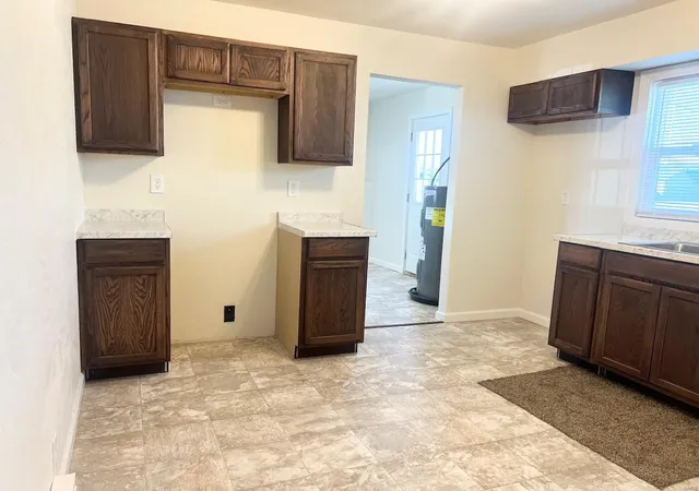 Photo 3 of Single Family Residence at 905 N Mulberry, Dexter, MO 63841 | MLS# MIS25004274 | | Sold on 2025-06-23