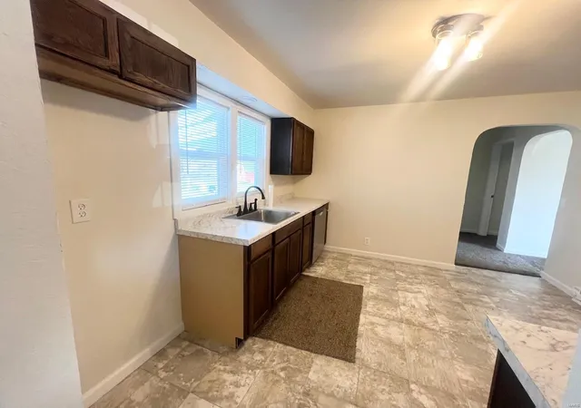 Photo 5 of Single Family Residence at 905 N Mulberry, Dexter, MO 63841 | MLS# MIS25004274 | | Sold on 2025-06-23