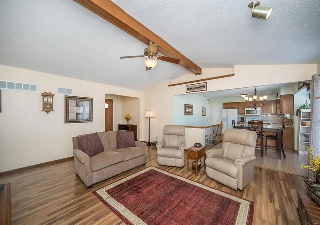 Photo 4 of Single Family Residence at 773 Bear Mountain Dr, Saint Peters, MO 63376 | MLS# MIS25004289 | | Sold on 2025-04-04