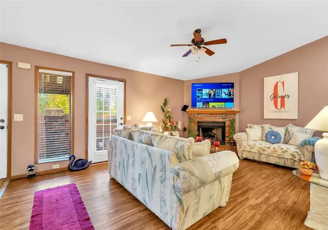 Photo 3 of Villa at 2024 Bayonne Dr #19C, Saint Charles, MO 63303 | MLS# MIS25004703 | | Sold on 2025-04-04