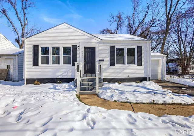 Single Family Residence at 9920 Northgate Dr, Saint Louis, MO 63137 | MLS# MIS25004807 | | Sold on 2025-07-31