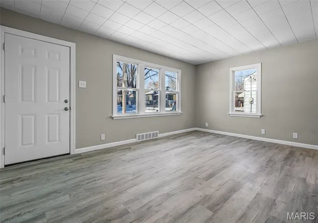 Photo 1 of Single Family Residence at 9920 Northgate Dr, Saint Louis, MO 63137 | MLS# MIS25004807 | | Sold on 2025-07-31