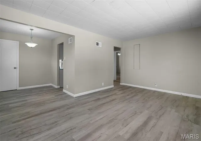 Photo 3 of Single Family Residence at 9920 Northgate Dr, Saint Louis, MO 63137 | MLS# MIS25004807 | | Sold on 2025-07-31
