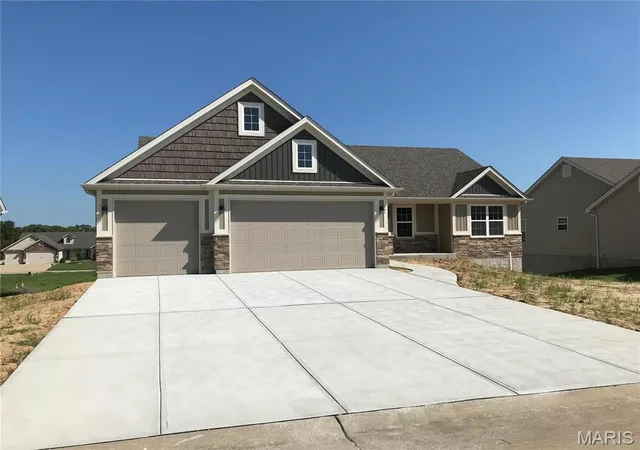 4th image of 1605 Sugar Creek Dr, Festus, MO 63028 | MLS# MIS25004962