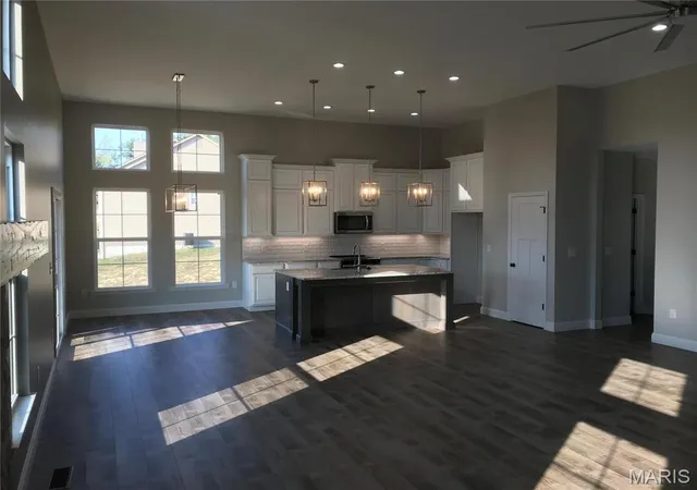 5th image of 1605 Sugar Creek Dr, Festus, MO 63028 | MLS# MIS25004962