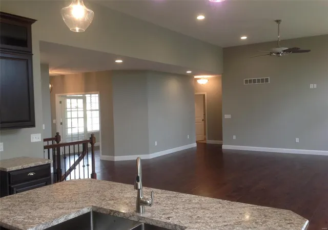 2nd image of 1607 Sugar Creek Dr, Festus, MO 63028 | MLS# MIS25004994