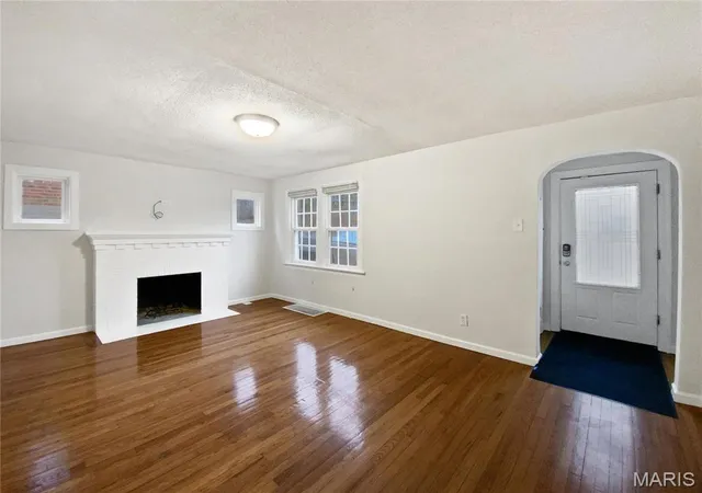 Photo 1 of Single Family Residence at 515 Carson Rd, Saint Louis, MO 63135 | MLS# MIS25005219 | | Sold on 2025-07-16