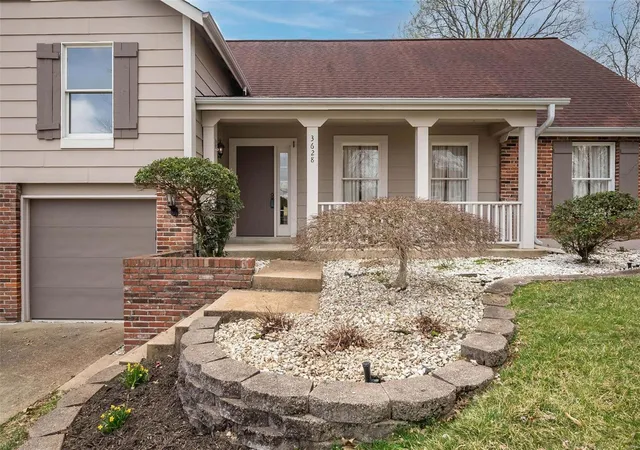 Photo 3 of Single Family Residence at 3628 Whispering Ridge Ln, Saint Louis, MO 63129 | MLS# MIS25005394 |  | Sold on 2025-04-17