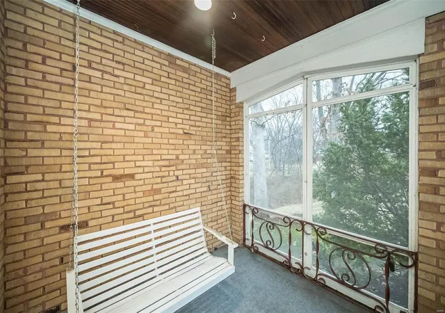 Photo 3 of Single Family Residence at 511 Goethe Ave, Saint Louis, MO 63122 | MLS# MIS25005432 |  | Sold on 2025-03-28