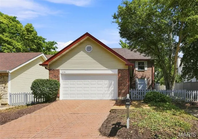 Single family home for sale at 1578 Milbridge Dr, Chesterfield, MO 63017 | MLS# MIS25005438