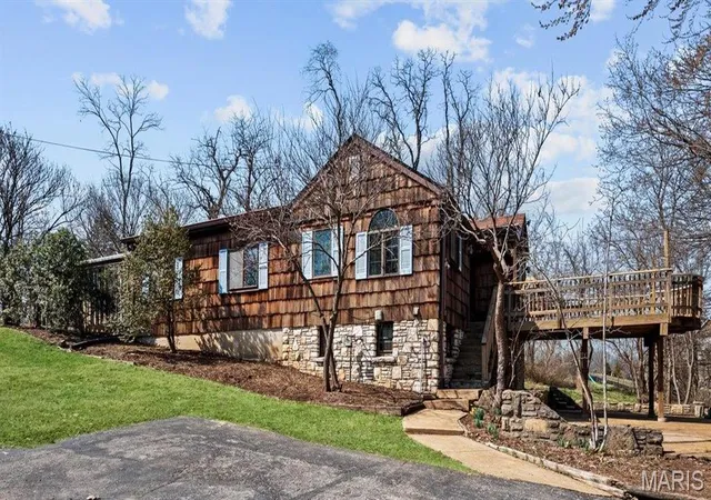 Single family home for sale at 2013 Lily Ave, Saint Louis, MO 63122 | MLS# MIS25005669 | Listing updated on 2025-10-02