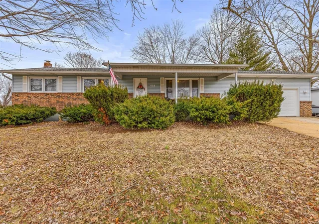 Photo 3 of Single Family Residence at 301 Kingsbury Blvd, Fredericktown, MO 63645 | MLS# MIS25006212 |  | Sold on 2025-04-30