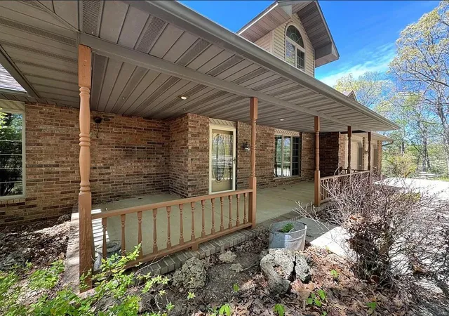 Photo 2 of Single Family Residence at 444 Old Oak Hill Road, Niangua, MO 65713 | MLS# MIS25006225 | | Sold on 2025-05-09