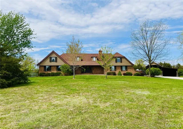 Photo 1 of Single Family Residence at 34128 Monroe Road 480, Stoutsville, MO 65283 | MLS# MIS25006384 | | Sold on 2025-12-05