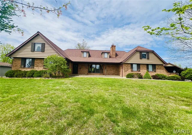 Photo 3 of Single Family Residence at 34128 Monroe Road 480, Stoutsville, MO 65283 | MLS# MIS25006384 | | Sold on 2025-12-05