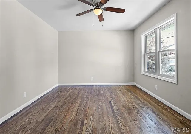 Photo 4 of Single Family Residence at 3229 Suncrest Ave, Saint Louis, MO 63114 | MLS# MIS25006565 | | Sold on 2025-06-11