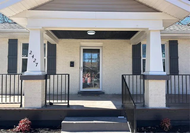 Single Family Residence at 2427 Ashland Ave, Saint Louis, MO 63114 | MLS# MIS25006607 |  | Sold on 2025-04-17