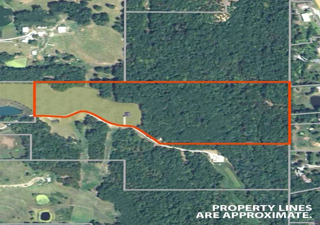 Photo 2 of Single Family Residence at 55900 Sapphire Trl, New London, MO 63459 | MLS# MIS25006658 | | Sold on 2025-05-30