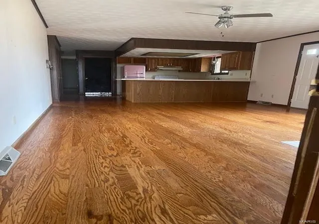 Photo 5 of Single Family Residence at 200 Miller St, New Haven, MO 63068 | MLS# MIS25006811 | | Sold on 2025-05-06