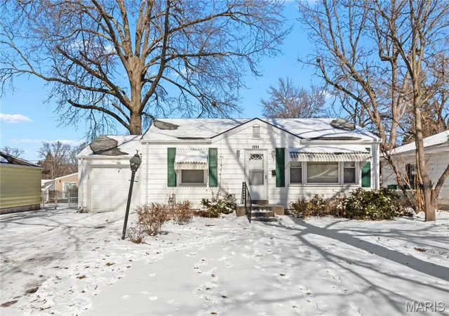 Photo 1 of Single Family Residence at 1241 Avant Dr, Saint Louis, MO 63137 | MLS# MIS25006947 | | Sold on 2025-08-20